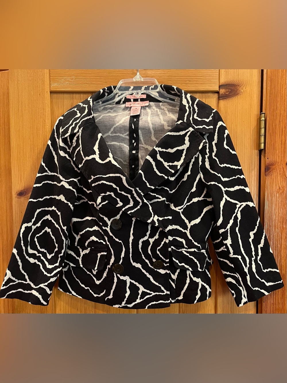 Bandolino Abstract Patterned Cotton Stretch Double Breasted Jacket. Size 12.